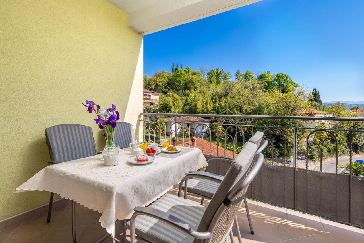 Light Summer Apartment With A Swimming Pool Opatija Exterior photo